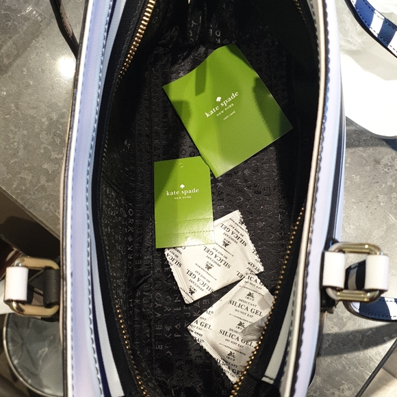 Kate Spade Laurel Tote Bag & Wallet - Picture 5 of 8